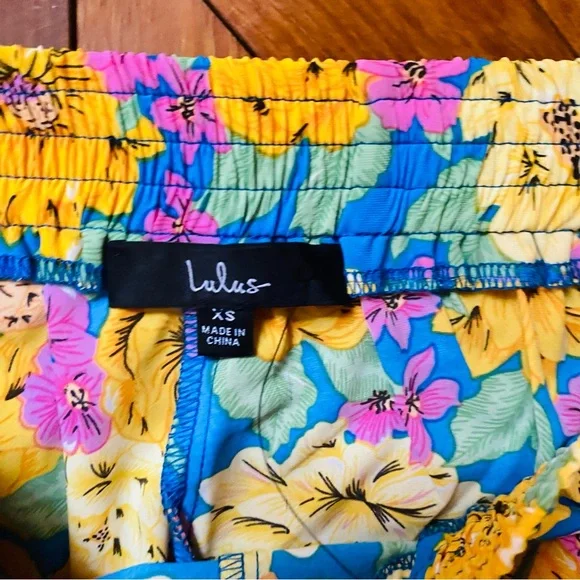 ⭐️ LULUS NWT Summer Soundtrack Hawaiian Blue Floral Wide-Leg Pants - Picture 5 of 6